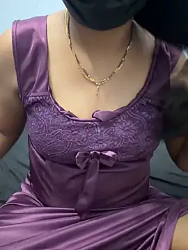 Lovlycouple1 online show from May 12, 7:22 pm