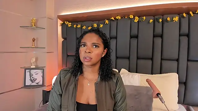 LisaMendez online show from November 20, 11:04 pm