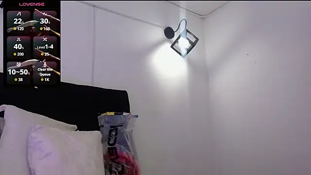 Snapshot of bloom_bbc chatting on September 24, 8:34 pm bloom bbc online show from September 24, 8:34 pm