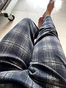 sharon-Hanna online show from December 1, 2:38 am