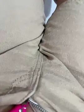 sharon-Hanna online show from February 1, 1:59 am