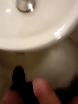 69dagosto online show from October 25, 3:58 am