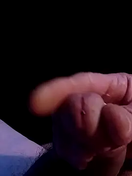 69dagosto online show from March 27, 8:26 am