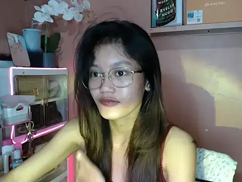 skinny gracie online show from October 15, 8:47 am