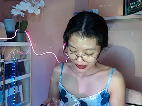 skinny gracie online show from October 29, 5:42 am