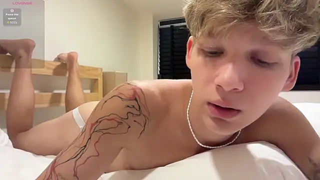 walter cute online show from May 14, 12:23 pm