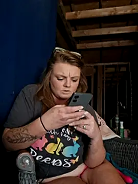 BDWhiteboy69 online show from April 5, 7:49 am