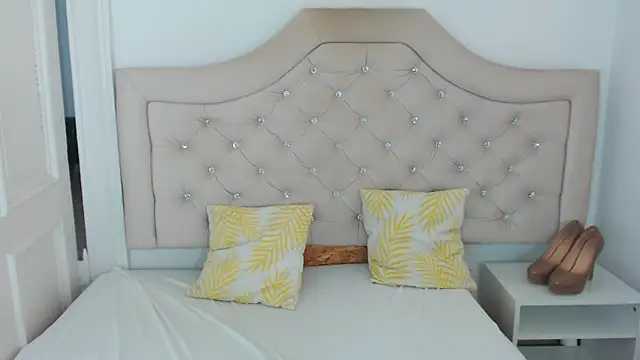 NatalieSensual online show from April 20, 10:07 am