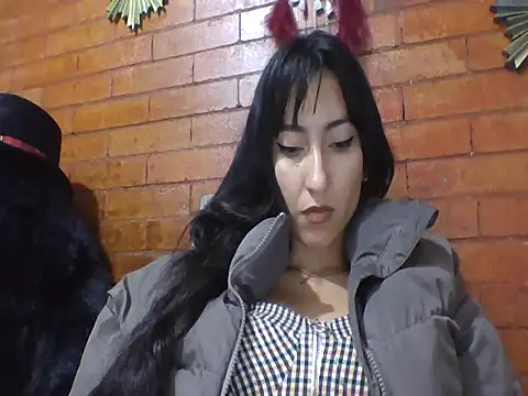 a miss online show from November 7, 8:42 pm