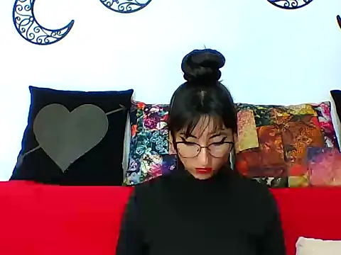 a miss online show from January 7, 8:33 pm