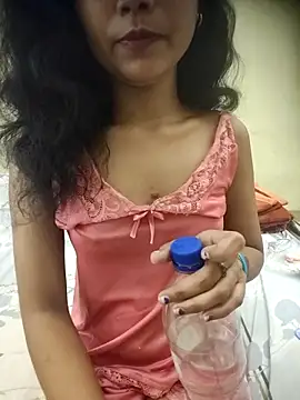 Snapshot of Snaya-baby chatting on April 4, 5:43 pm Snaya-baby online show from April 4, 5:43 pm
