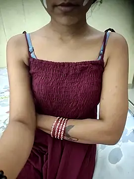 Snapshot of Snaya-baby chatting on April 7, 5:57 pm Snaya-baby online show from April 7, 5:57 pm
