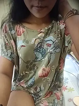 Snapshot of Snaya-baby chatting on May 15, 7:59 am Snaya-baby online show from May 15, 7:59 am