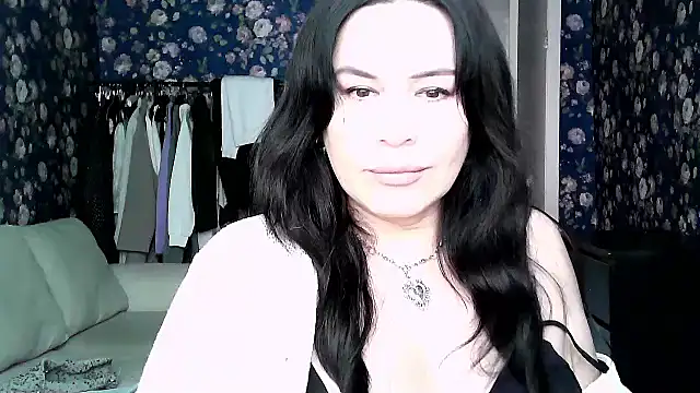 Monica-Mia online show from February 4, 11:05 am