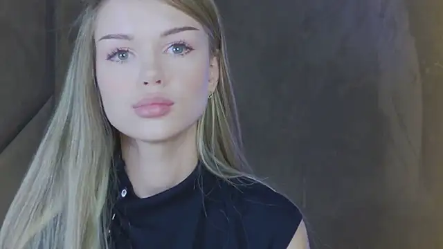 MarilynNova online show from May 4, 4:41 am