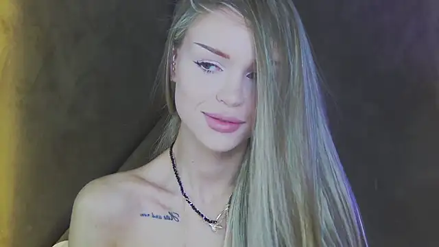 MarilynNova online show from May 10, 4:17 am