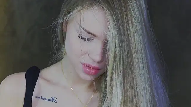 MarilynNova online show from May 14, 5:14 am