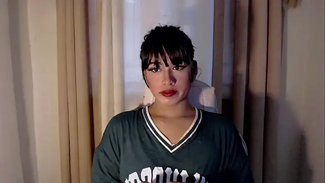 Snapshot of Anggeh_Slut chatting on July 20, 9:34 am Anggeh Slut online show from July 20, 9:34 am
