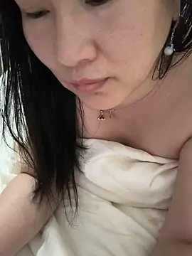 Liqinqin online show from September 25, 12:20 pm