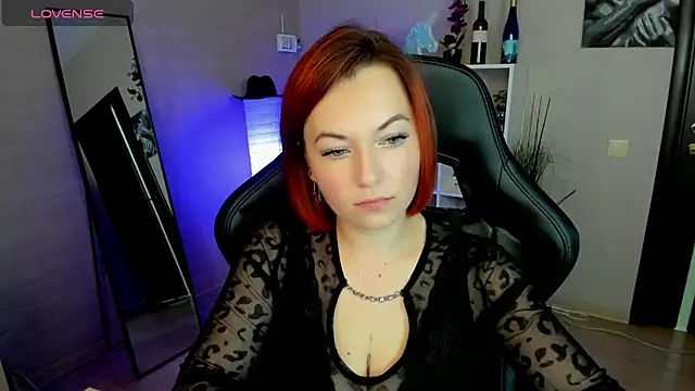 Serena Woods online show from September 16, 9:10 am