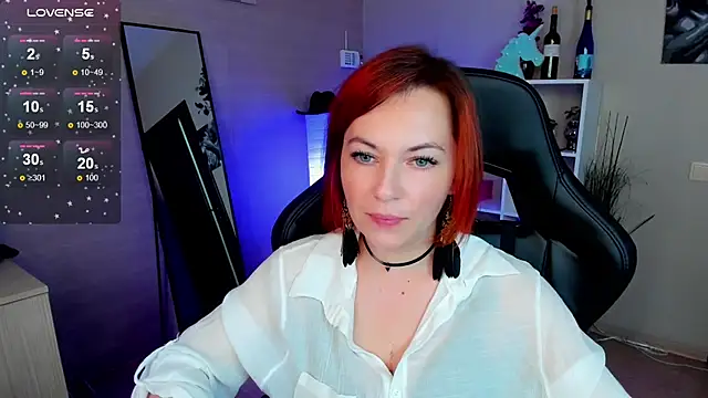 Serena Woods online show from September 17, 8:49 am