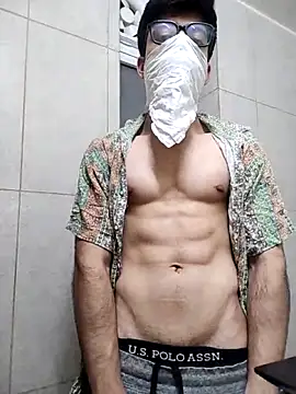 Snapshot of mrmasseur06 chatting on May 23, 7:07 pm mrmasseur06 online show from May 23, 7:07 pm