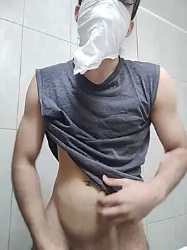 Snapshot of mrmasseur06 chatting on May 27, 8:44 am mrmasseur06 online show from May 27, 8:44 am