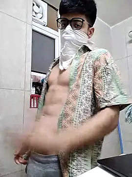 Snapshot of mrmasseur06 chatting on May 31, 6:31 pm mrmasseur06 online show from May 31, 6:31 pm