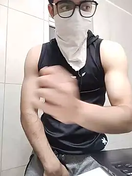 Snapshot of mrmasseur06 chatting on June 24, 7:13 pm mrmasseur06 online show from June 24, 7:13 pm