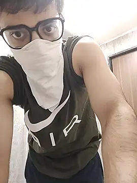 Snapshot of mrmasseur06 chatting on August 5, 6:33 pm mrmasseur06 online show from August 5, 6:33 pm