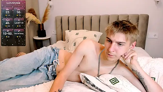 MrSexyCum4U online show from October 7, 6:49 pm