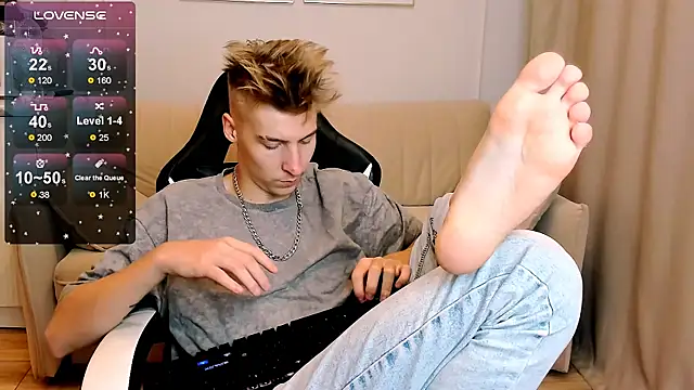 MrSexyCum4U online show from October 9, 7:56 pm