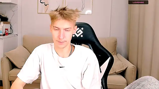 MrSexyCum4U online show from October 21, 12:06 pm