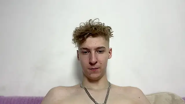 MrSexyCum4U online show from February 12, 10:05 pm