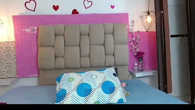 Damary Leon online show from March 13, 8:04 pm