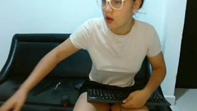 Arieeel 09 online show from October 28, 11:18 pm