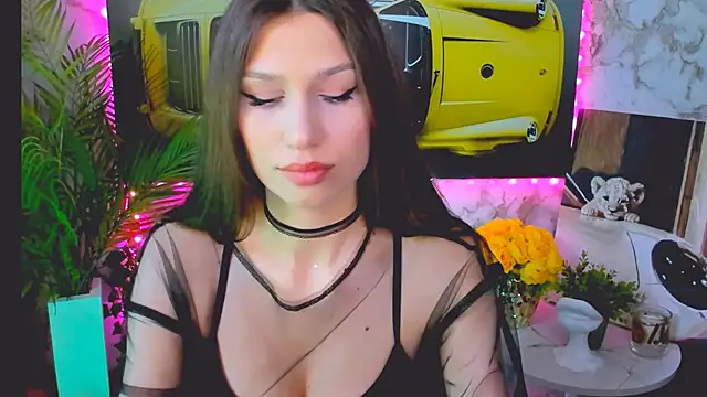 Snapshot of Mollyinyourmind chatting on October 6, 12:24 pm Mollyinyourmind online show from October 6, 12:24 pm