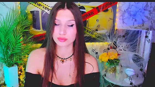 Snapshot of Mollyinyourmind chatting on October 31, 8:43 pm Mollyinyourmind online show from October 31, 8:43 pm