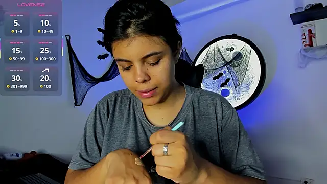 Aleja-02 online show from October 15, 9:04 pm