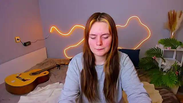 kitty rinnaa online show from October 16, 1:39 am