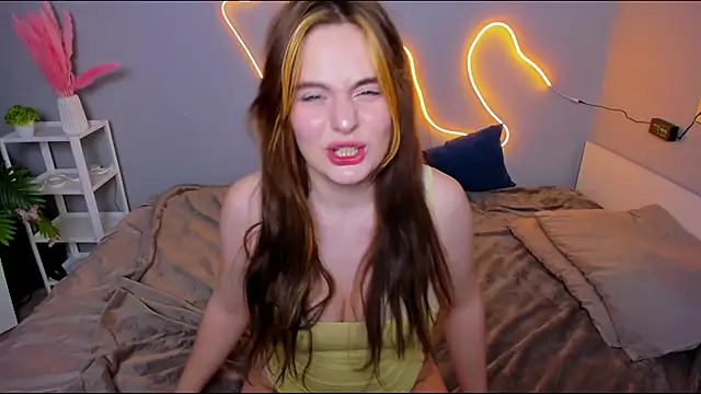 kitty rinnaa online show from November 1, 1:18 am