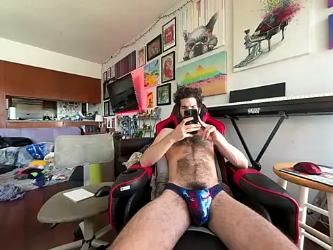 Snapshot of Pupscritch chatting on March 6, 5:53 pm Pupscritch online show from March 6, 5:53 pm