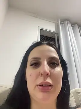 yumi-hot online show from March 19, 2:15 am