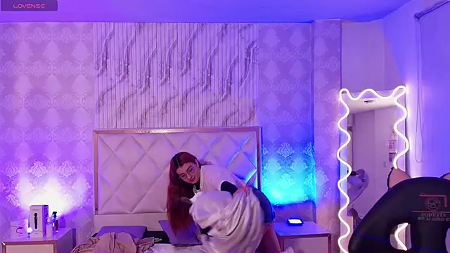 Naomy tay1 online show from November 21, 2:54 am