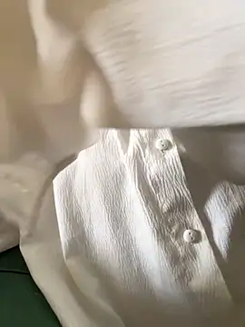 modelnishu online show from November 9, 3:38 am