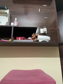 modelnishu online show from February 28, 5:14 pm