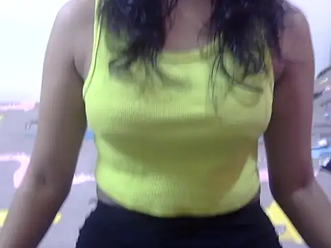Snapshot of SONIYA_47 chatting on April 12, 8:41 am SONIYA 47 online show from April 12, 8:41 am