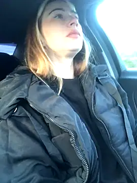 Snapshot of Reina_Cummings chatting on September 28, 4:40 am Reina Cummings online show from September 28, 4:40 am