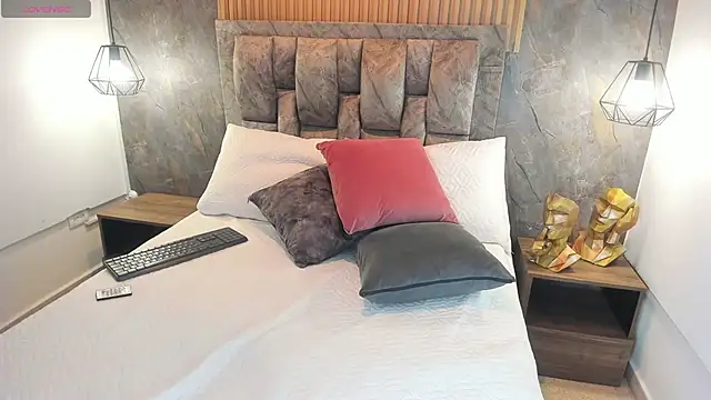 luna killari online show from October 14, 11:33 am