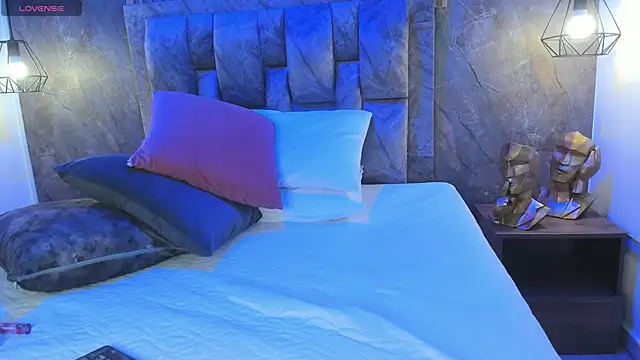 luna killari online show from October 15, 11:43 am